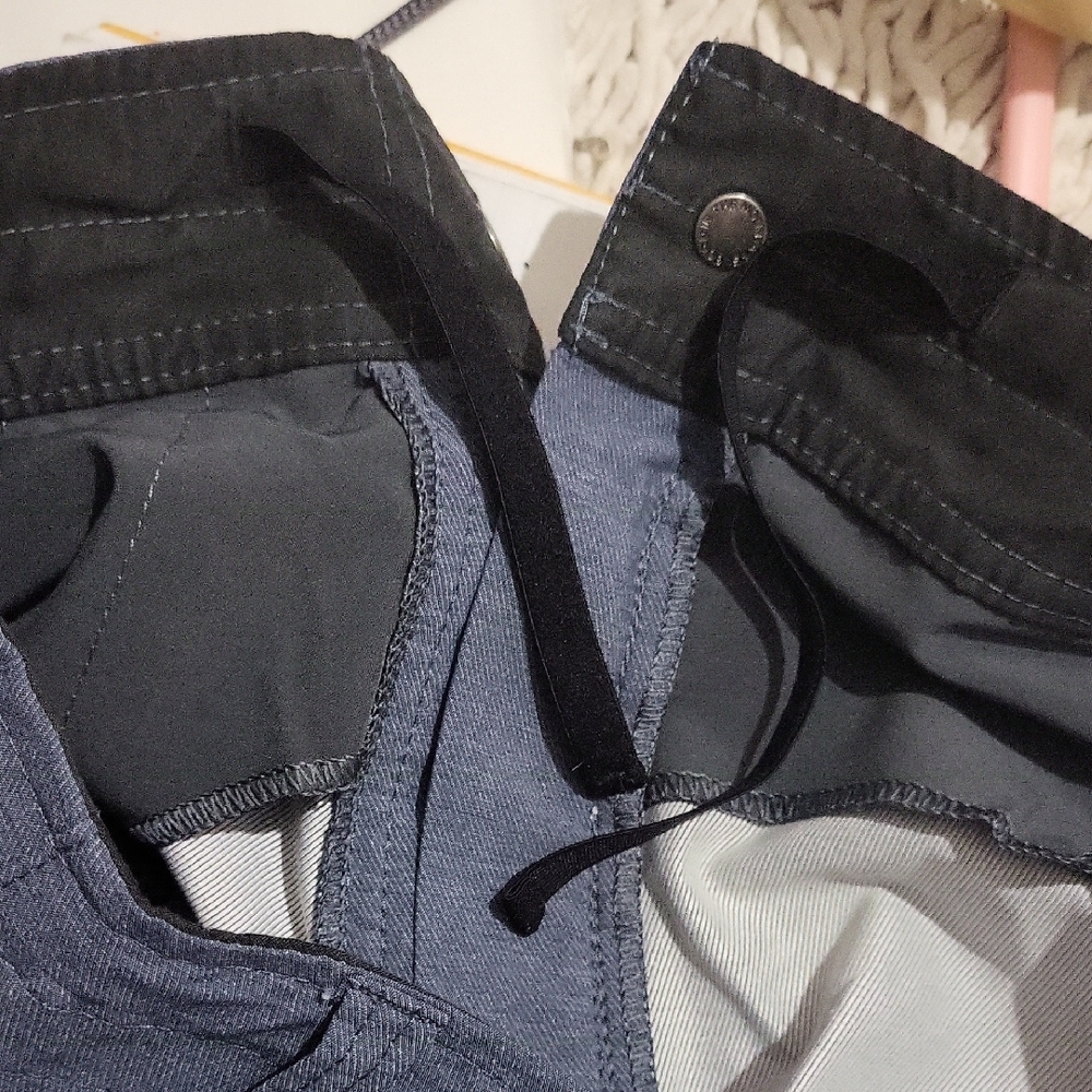 Kuhl Charcoal Men's Flat Front Shorts - Picture 6 of 6